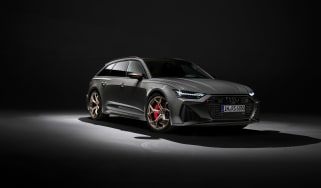 Audi RS6 Performance – studio hero
