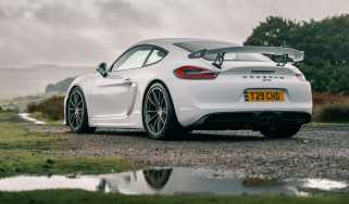 Porsche Cayman GT4 981