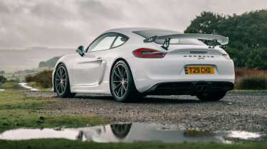 Porsche Cayman GT4 981