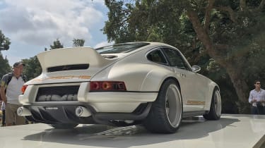 Singer 911 on the stand rear