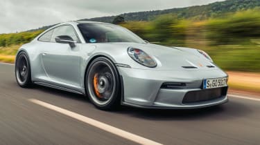 Porsche 911 GT3 Touring 992 review