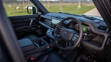 Land Rover Defender 130 V8 - interior