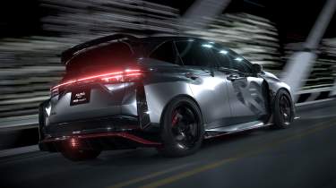 Nissan Aura Nismo RS – rear