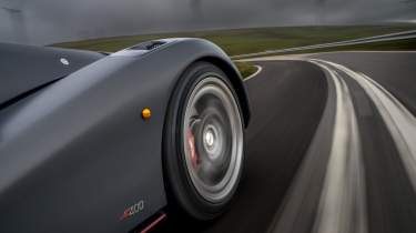Morgan Supersport 400 wheels