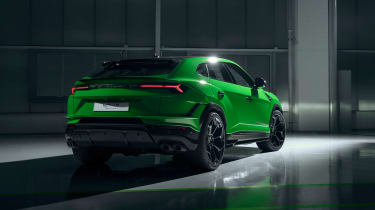 Lamborghini Urus Performante – green rear quarter