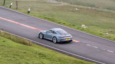 Porsche 911 S/T – rear