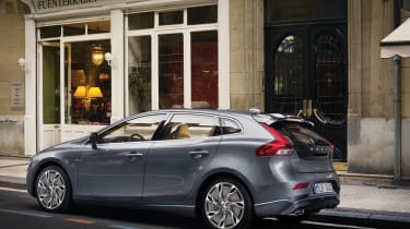 New Volvo V40 revealed