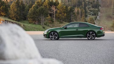 Audi RS5 - side profile