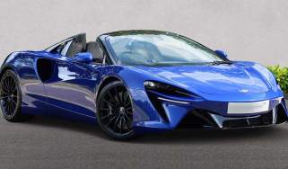 McLaren Artura Spider