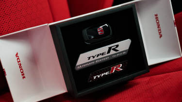 Honda Civic Type R Ultimate Edition – details