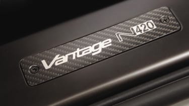 Aston Martin V8 Vantage N420 kickplate