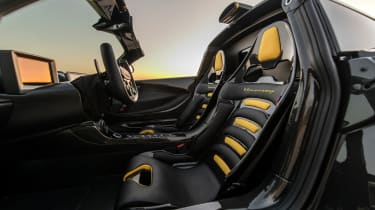 Hennessey Venom F5 Revolution Roadster – seats