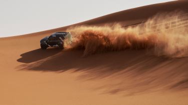 Land Rover Defender Dakar D7X-R 