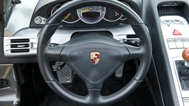 Porsche Carrera GT v Ferrari Enzo