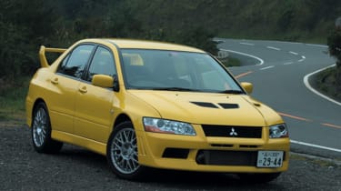 Mitsubishi Lancer Evolution VII - yellow static