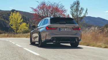 BMW M3 Competition Touring – on road rear tracking