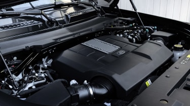 Land Rover Defender V8