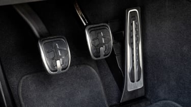 Toyota GR Supra 6MT – pedals