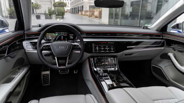 Audi S8 – 2022 dash