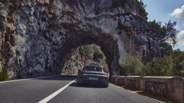 Porsche 911 GT3 Touring – rear tracking