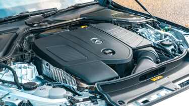Mercedes E-class – engine