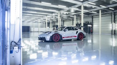Porsche 911 GT3 RS 2022 – garage
