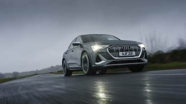 Audi e-tron S Sportback - tracking