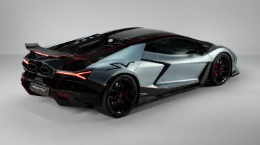 Lamborghini Revuelto SV