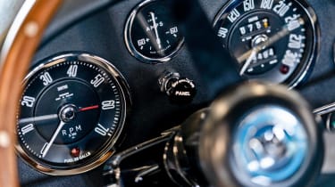 Aston Martin DB4 GT Zagato Continuation (build) – dials