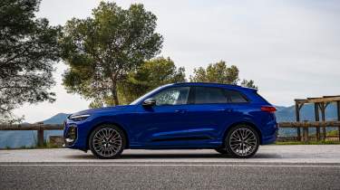 Audi SQ5 – side