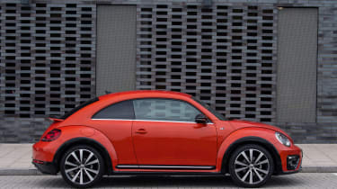 Volkswagen Beetle R-Line side