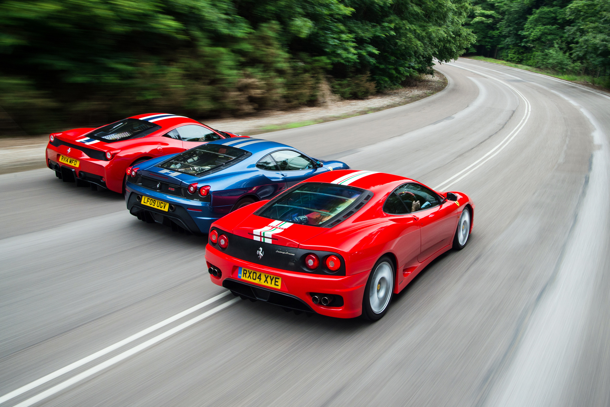 Ferrari lightweight specials - 458 Speciale vs 430 Scuderia vs 360