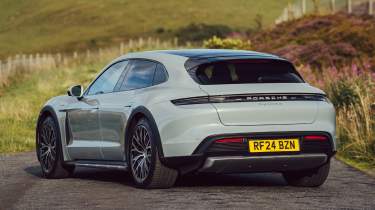 Porsche Taycan Cross Turismo