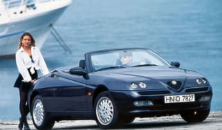 Alfa Romeo Spider - Front