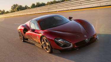 Alfa Romeo 33 Stradale testing 