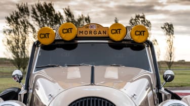 Morgan Plus Four CX-T v Ariel Nomad