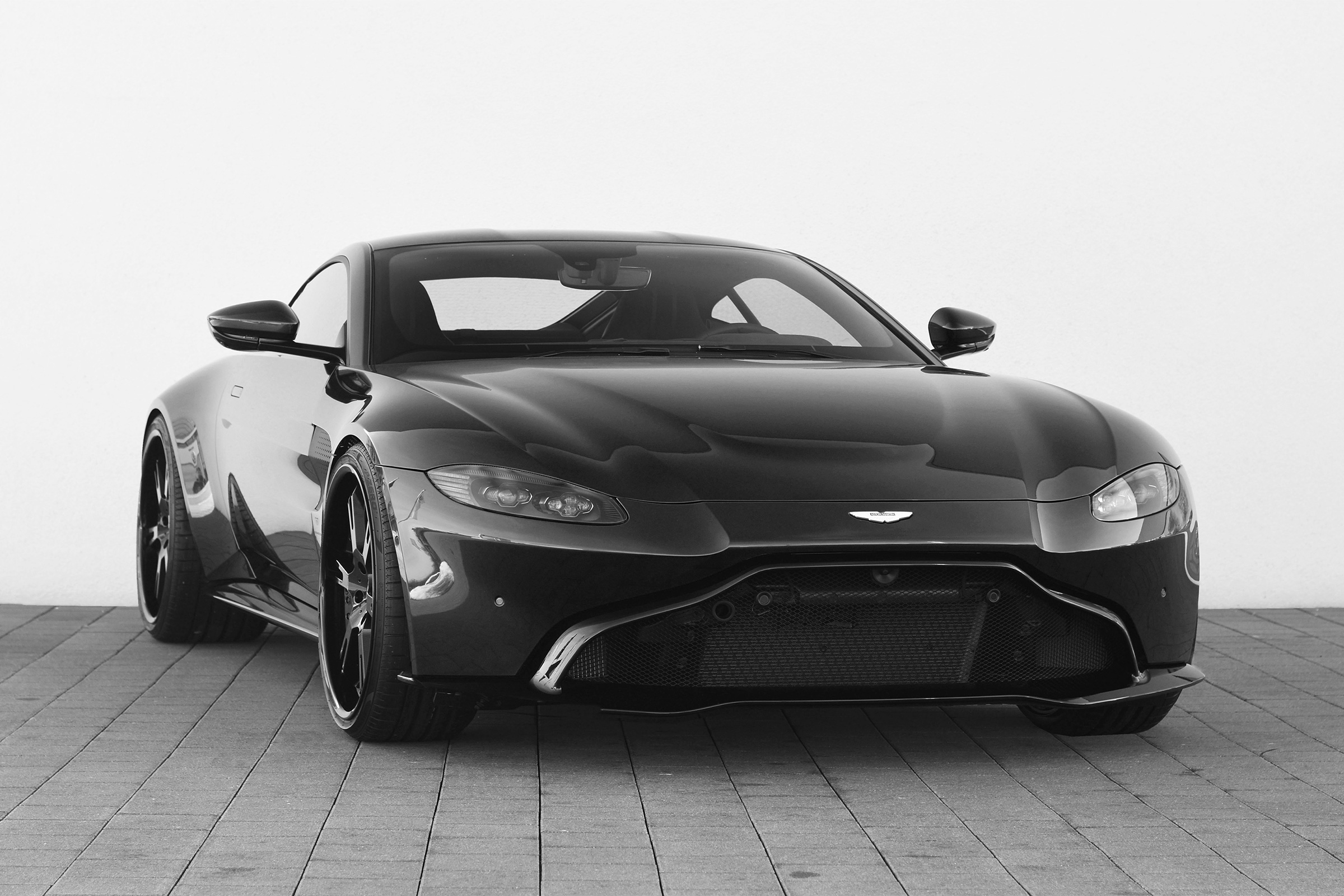 Wheelsandmore Aston Martin Vantage - pictures | Evo