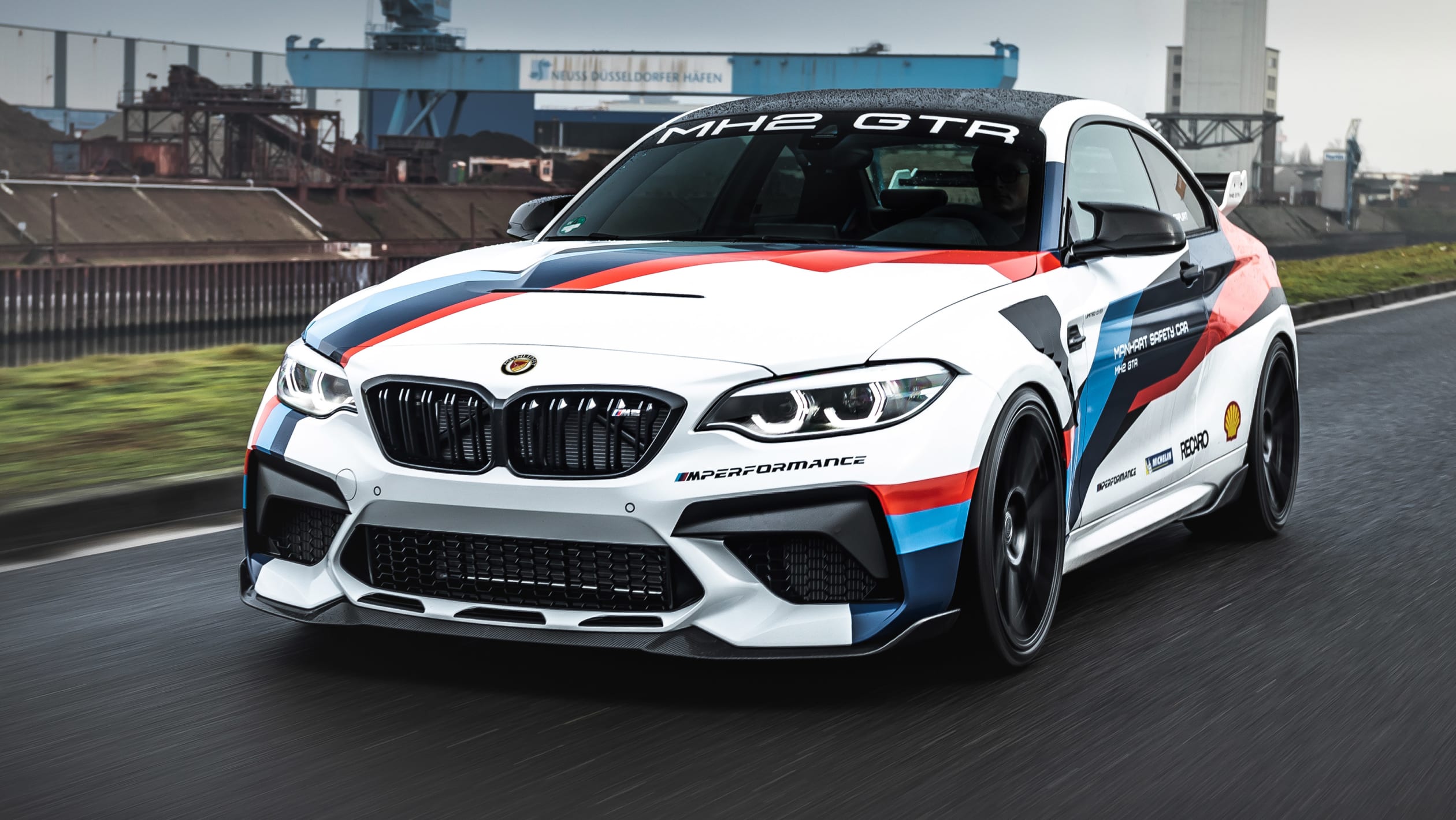 Manhart%20BMW%20M2%20CS-2.jpg