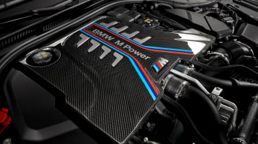 BMW M5 CS - studio engine