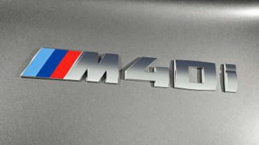 BMW Z4 M40i silver - badge