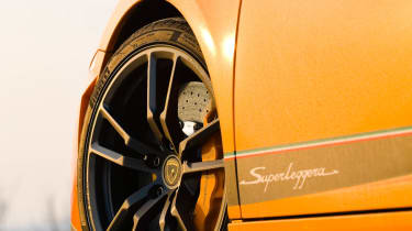 Lamborghini Gallardo LP570-4 Superleggera review