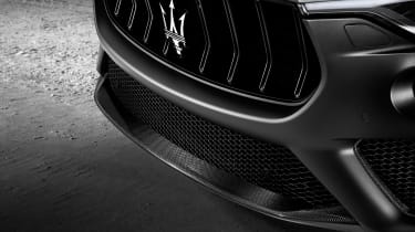 Maserati Levante Trofeo - chin