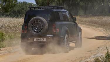 Land Rover Defender Octa 