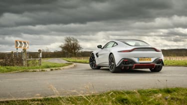 Aston Martin Vantage – FF rear
