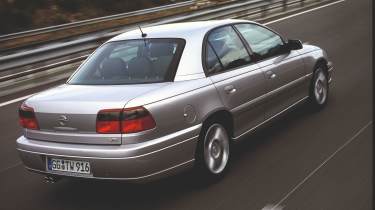 Opel Omega V8