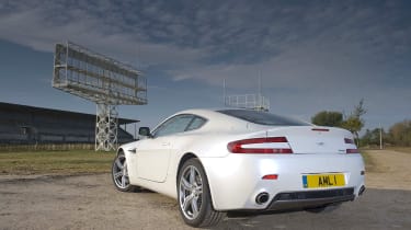 Aston Martin V8 Vantage 4.7