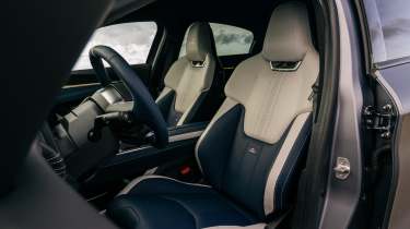 Alpine A390 interior