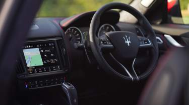 Maserati Levante Trofeo – interior