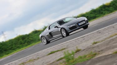 evo Magazine August 2014 - Audi R8 V10 Plus