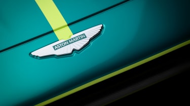 Aston Martin Vantage GT3 – badge